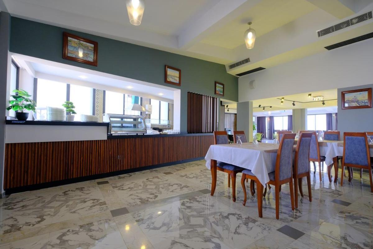 Hotel Baba Arroudj Jijel Exteriör bild